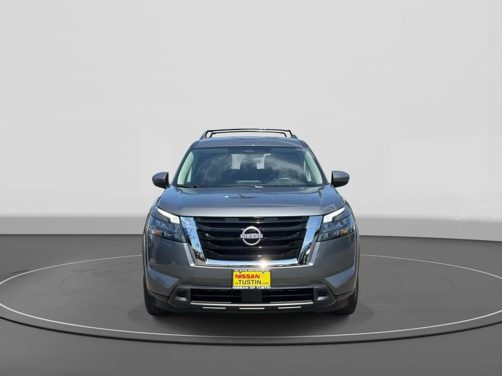 Used 2025 GUN METALLIC Nissan SV image 2