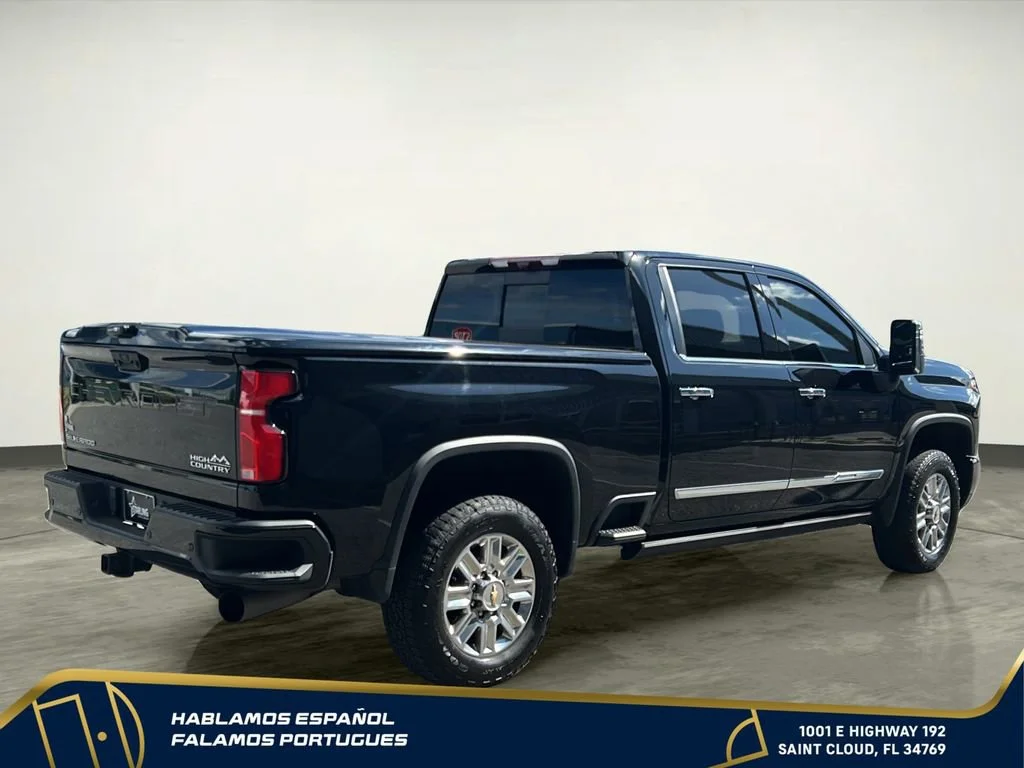 Used 2024 Black Chevrolet High Country image 6