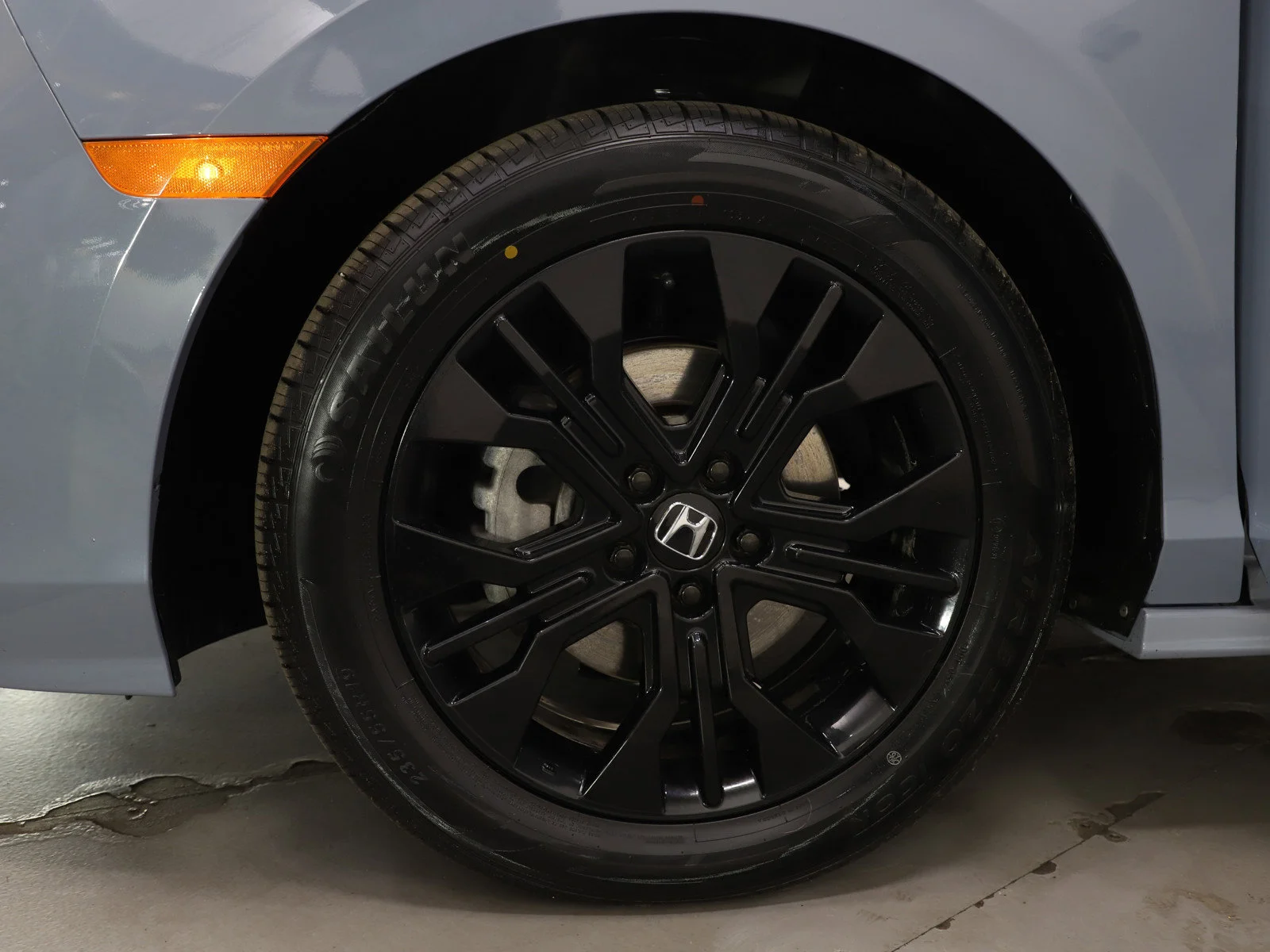 Used 2025 SONIC GRAY Honda Sport-L image 32