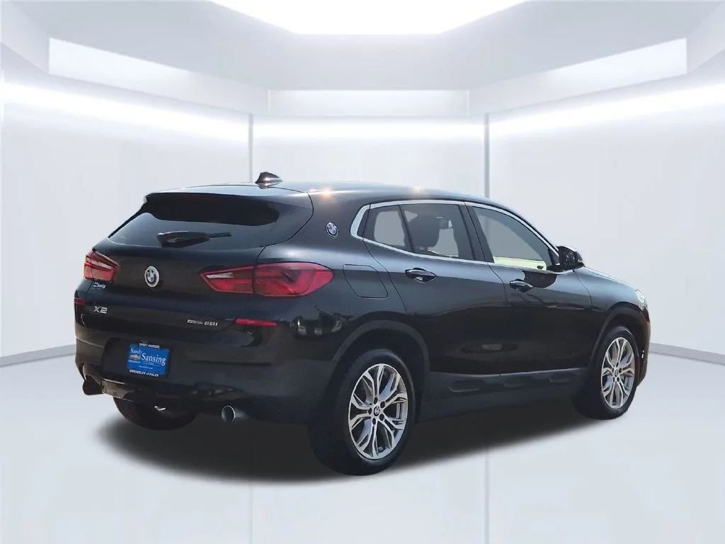 Used 2018 Black BMW sDrive28i image 6