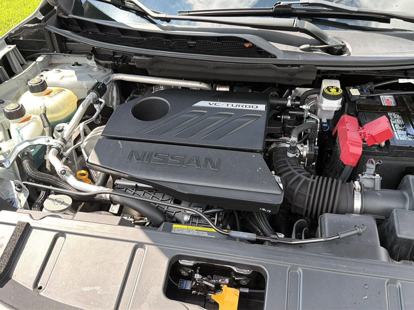 Used 2022 Brilliant Silver Metallic Nissan SV image 36