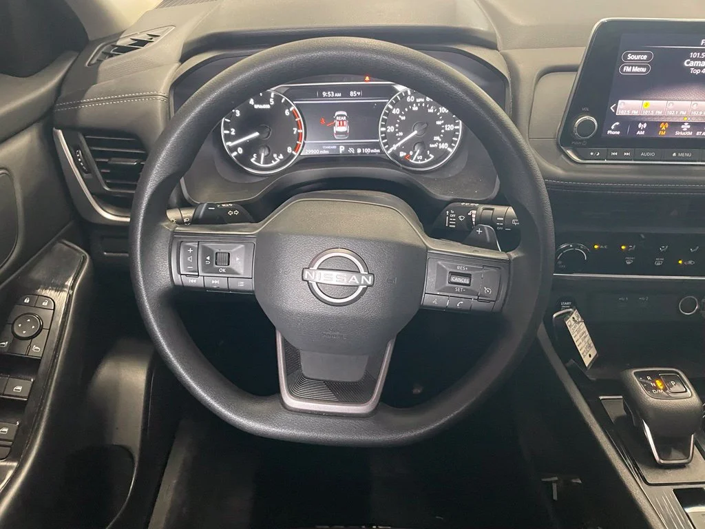 Used 2025 White Nissan S image 13