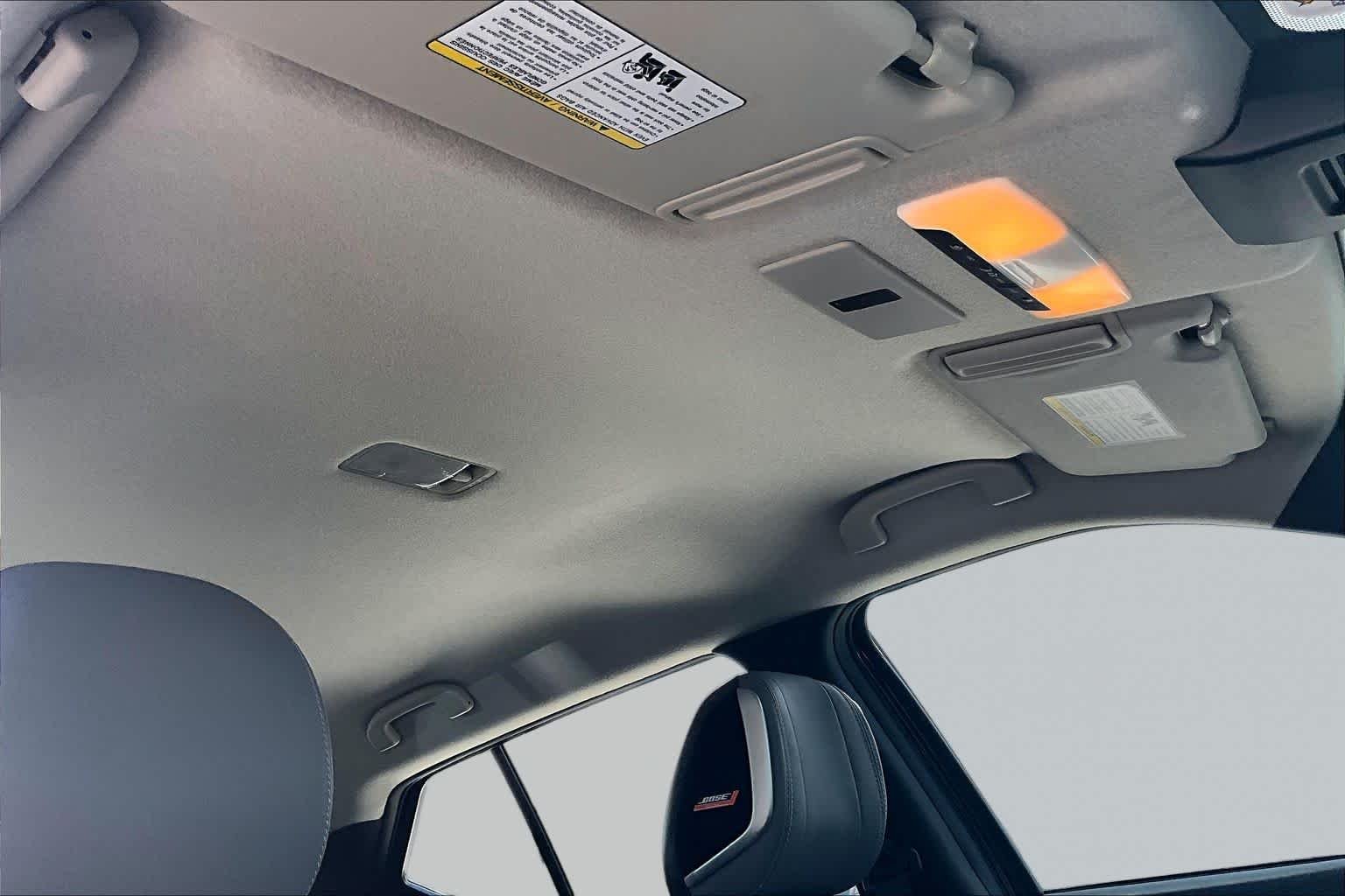 Used 2024 Super Black Nissan SR image 13
