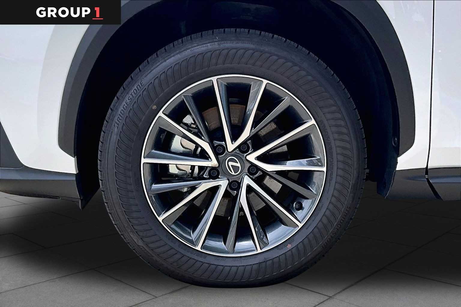 Used 2026 Ultra White Lexus  image 9