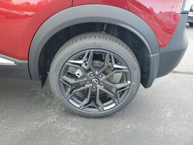 New 2026 Scarlet Ember Tintcoat Nissan SR image 5
