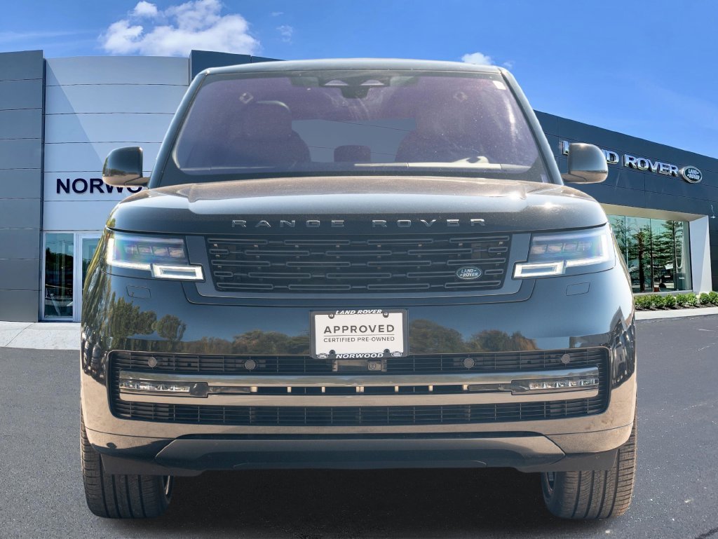 Certified Used 2023 Black Land Rover SE image 2