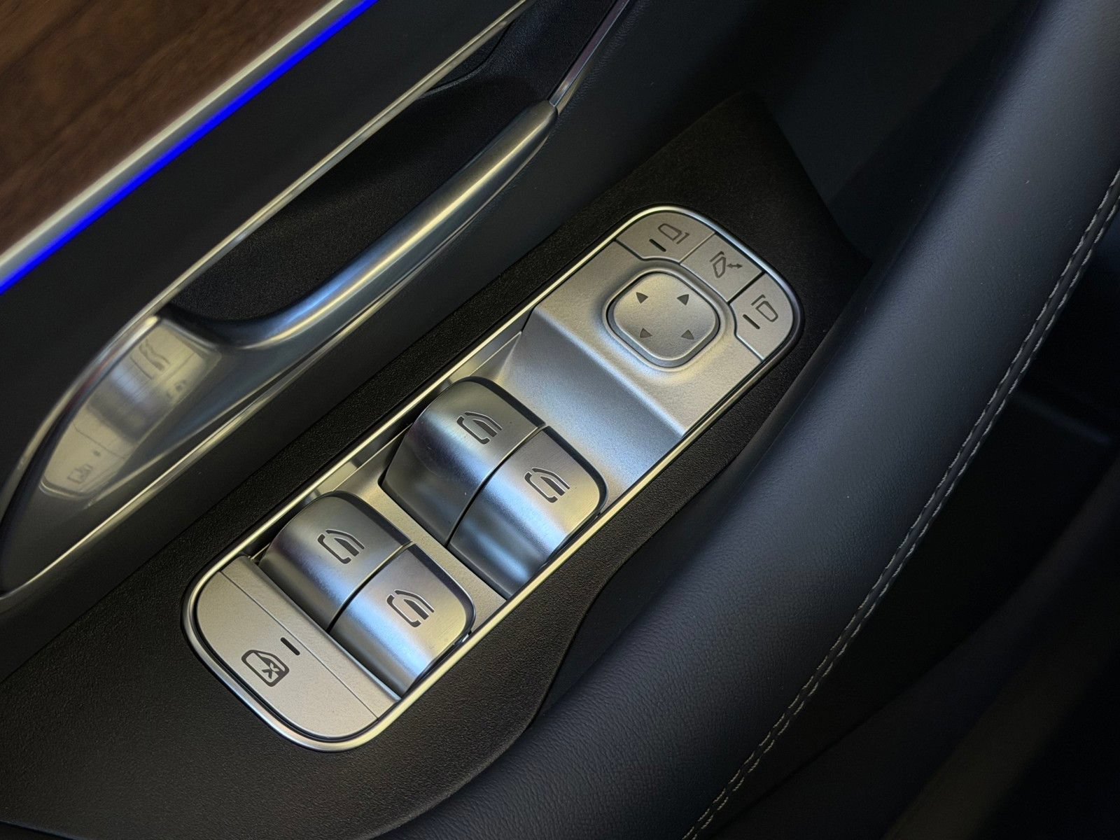 New 2026 Cirrus Silver Metallic Mercedes-Benz AMG® GLE 53 4MATIC+ Coupe image 44