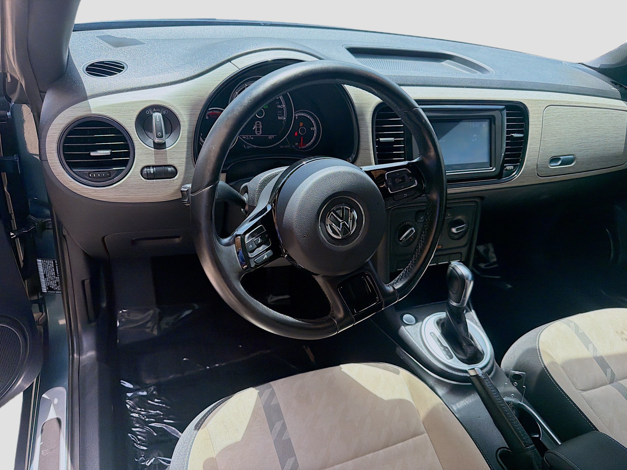 Used 2018 Teal Metallic Volkswagen Coast image 20