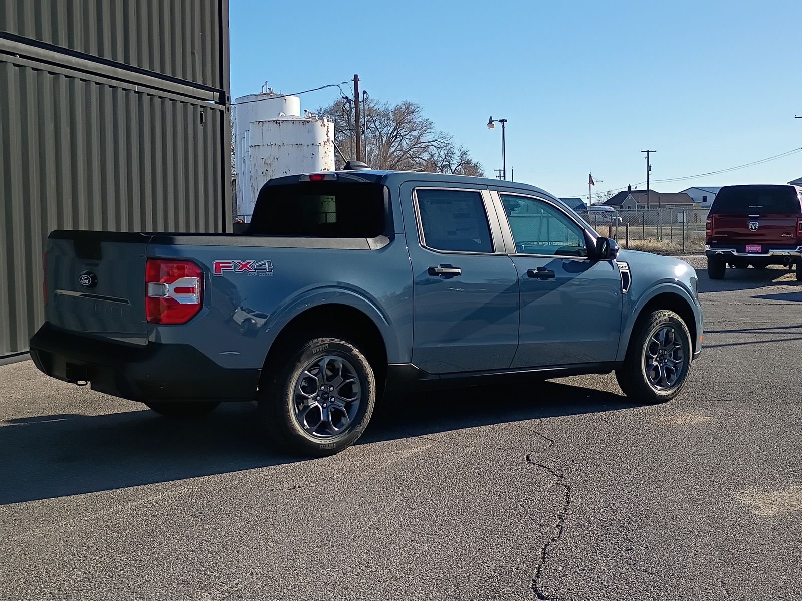 View vehicle photo 7