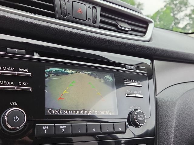 Used 2016 Black Nissan SV image 12