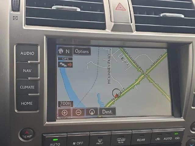 Used 2019 White Lexus 460 image 23