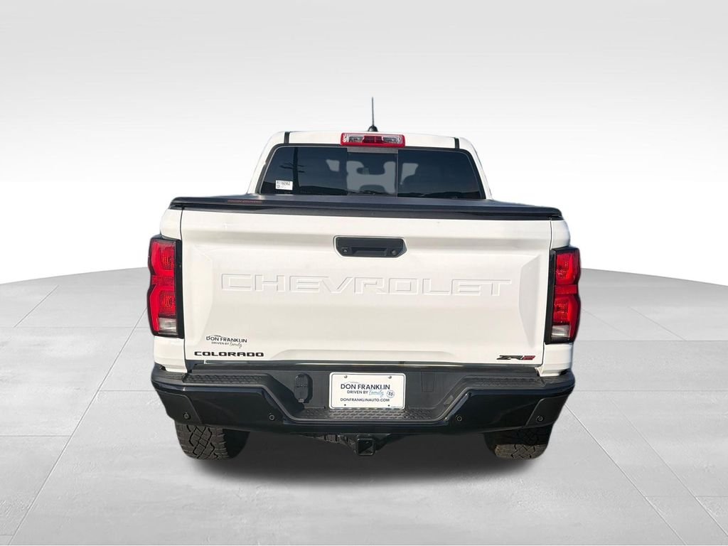 Used 2024 White Chevrolet ZR2 image 4