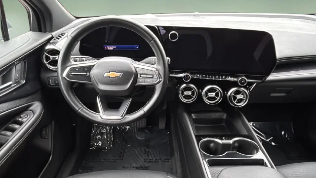 Used 2024 Gray Chevrolet LT image 9