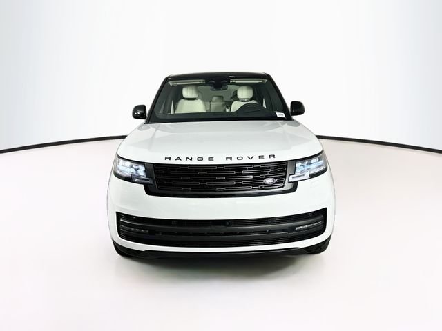 New 2027 White Land Rover SE image 2
