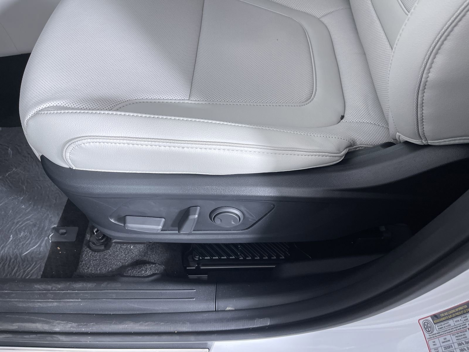 Certified Used 2026 Serenity White Pearl Hyundai Limited image 25
