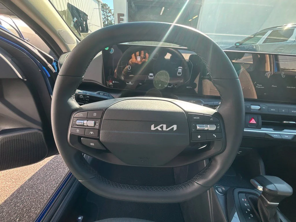 Used 2025 Blue Kia EX image 13