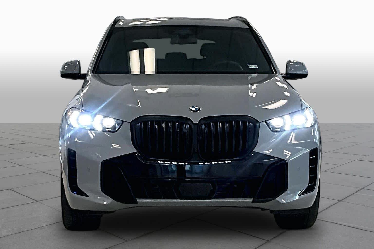 Certified Used 2025 Brooklyn Grey Metallic BMW sDrive40i image 3