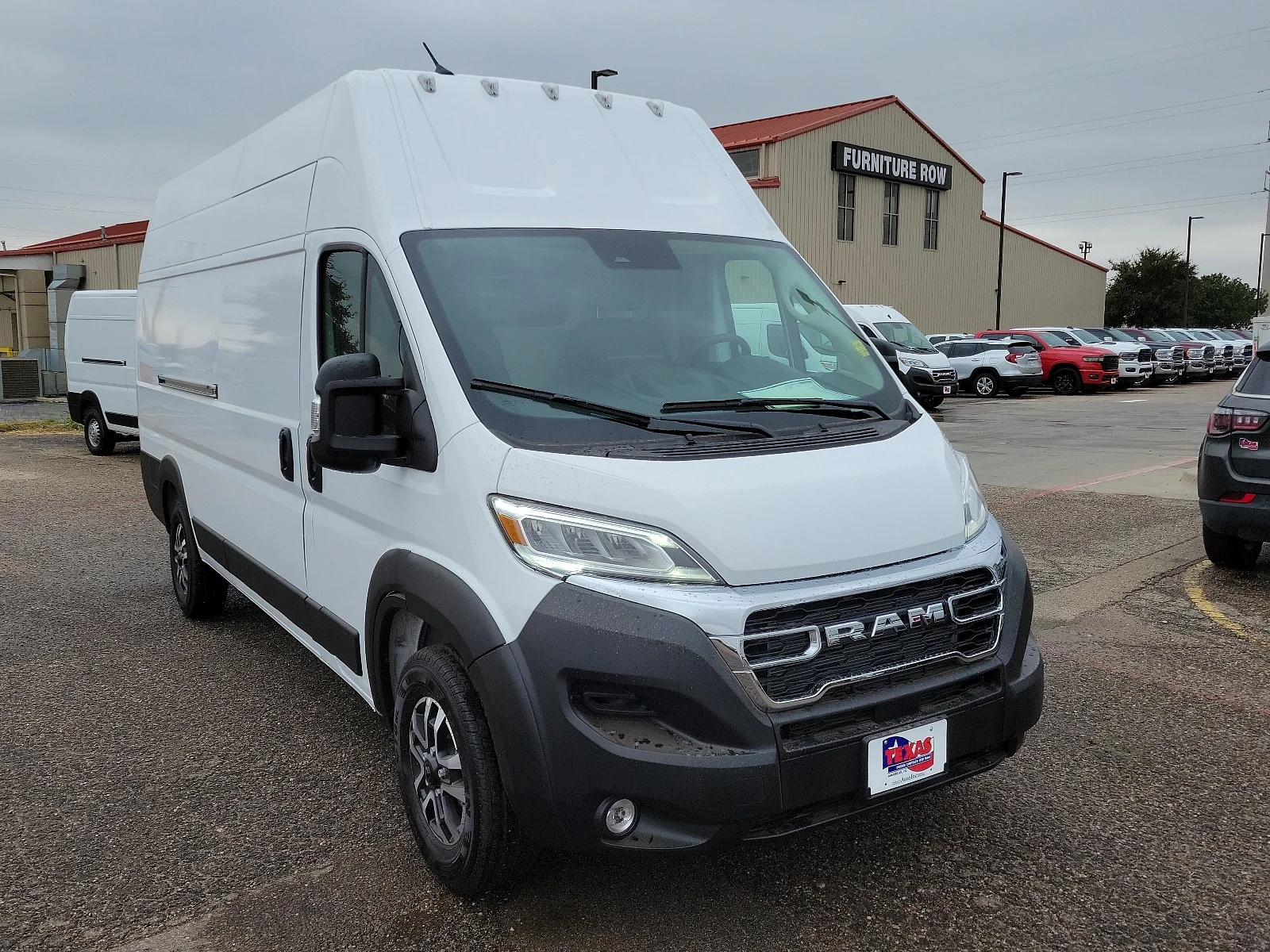 New 2025 Bright White Ram PROMASTER 3500 SLT CARGO VAN SUPER HIGH ROOF 159