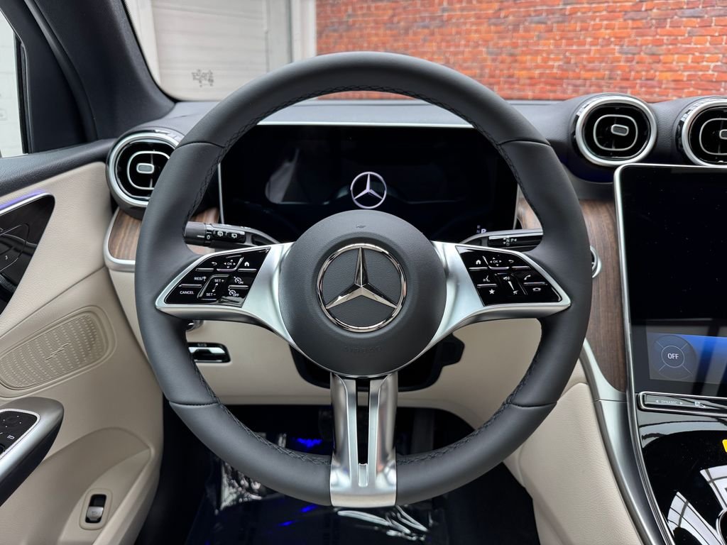 New 2026 White Mercedes-Benz GLC 300 image 14