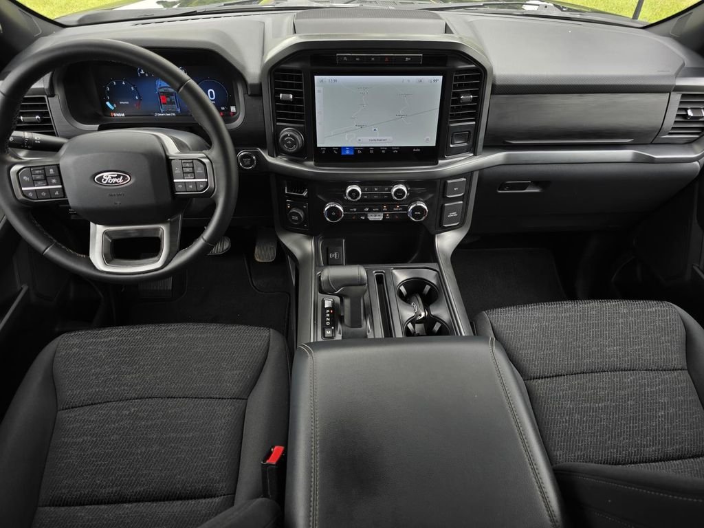 Used 2024 Agate Black Metallic Ford XLT image 34