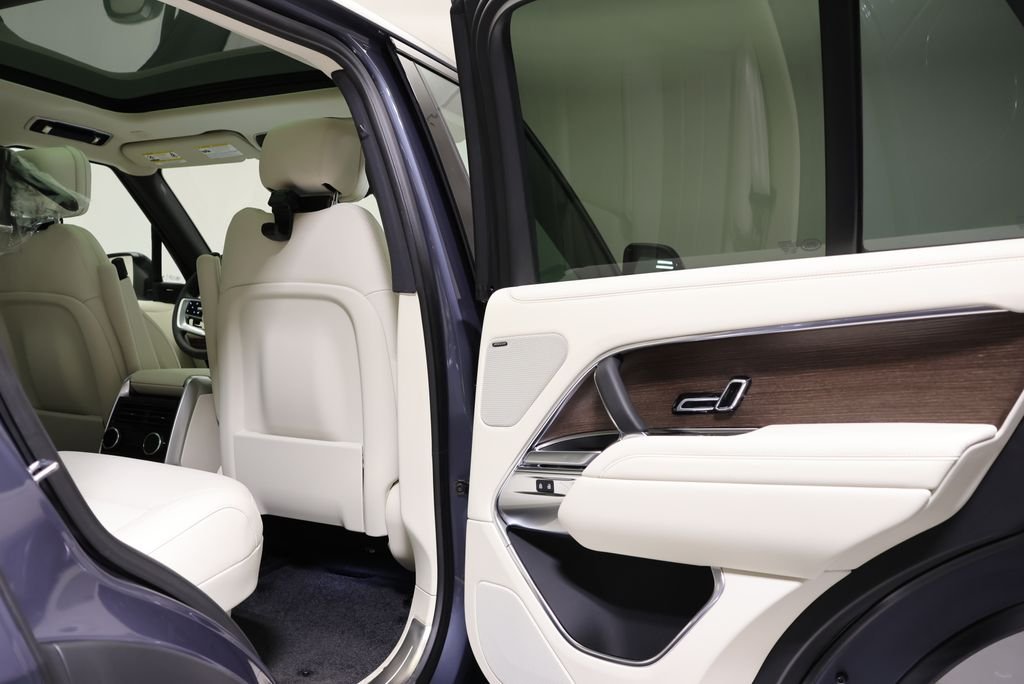New 2026 Varesine Blue Land Rover SE image 43