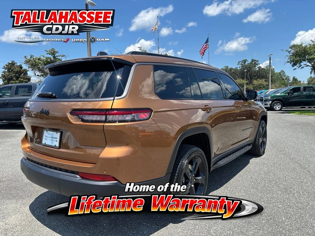 New 2026 Copper Shino Metallic Clear-Coat Exterior Paint Jeep Limited image 3