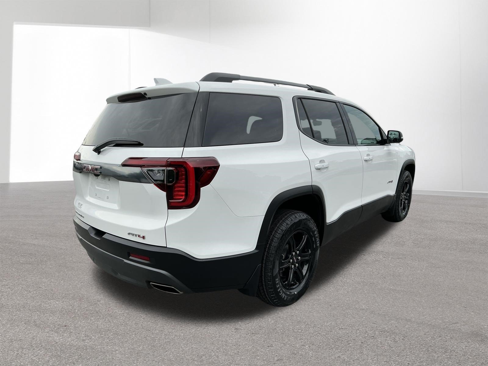 Used 2023 Summit White GMC AT4 image 3