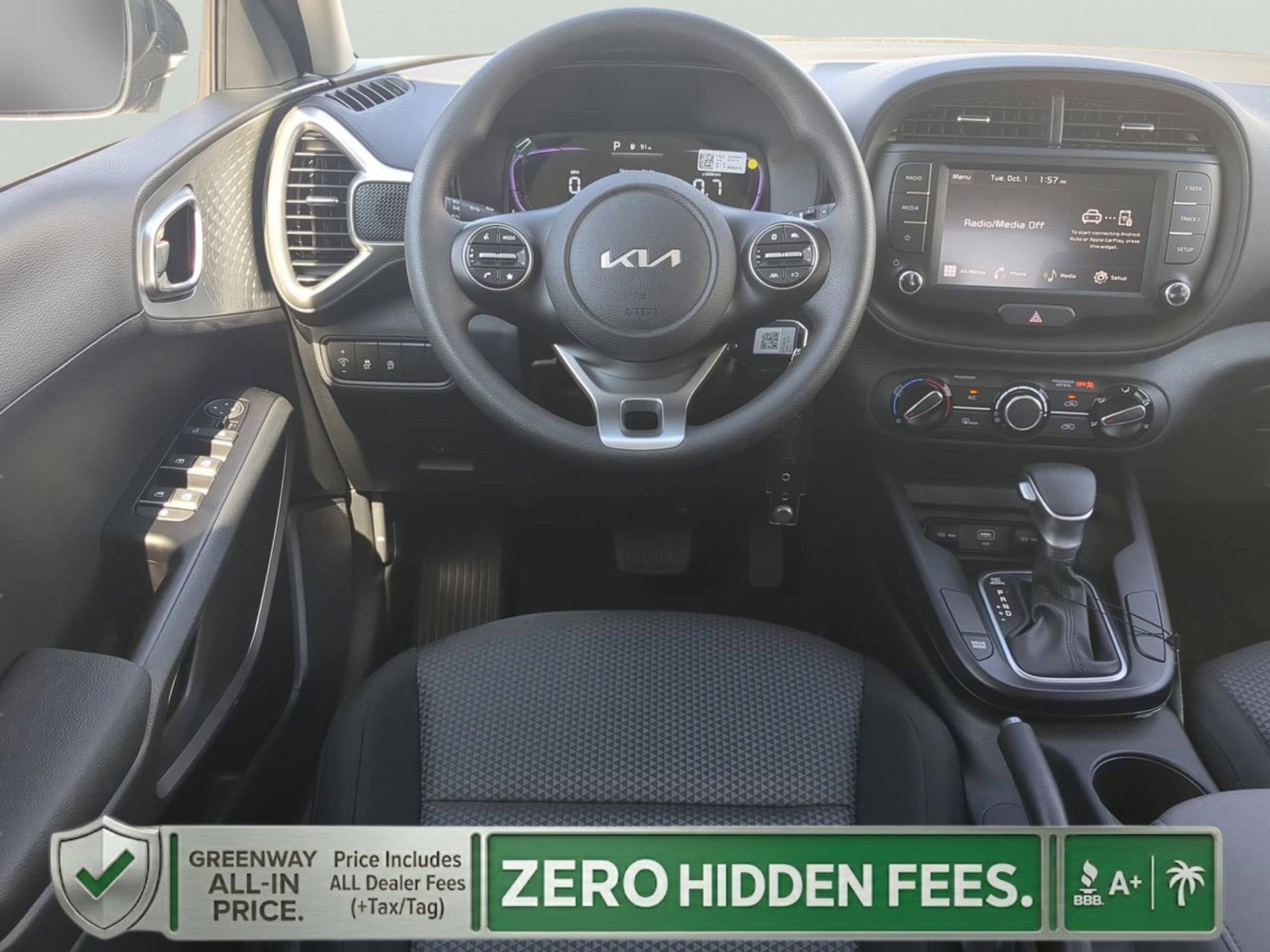 2025 Kia Soul LX - Photo 12