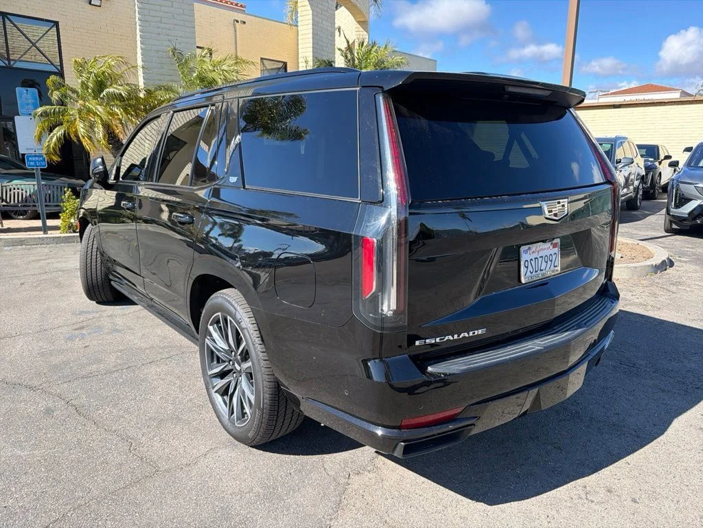Used 2021 Black Cadillac Sport image 4