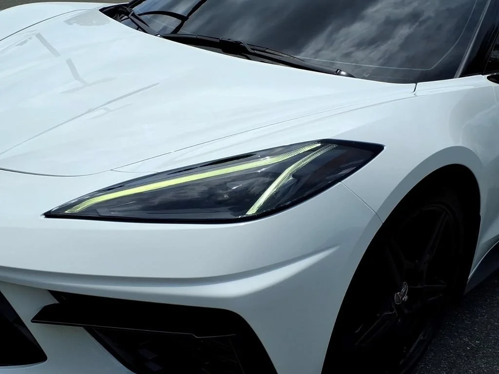 Used 2020 ARCTIC WHITE Chevrolet 2LT image 23
