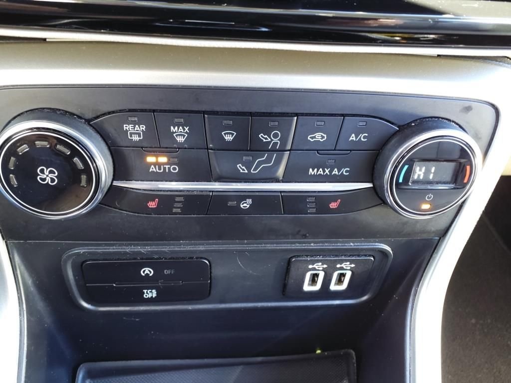 Used 2020 White Ford Titanium image 18