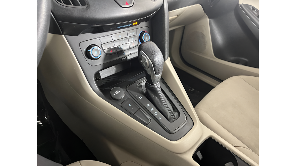 2018 Ford Focus SE - Photo 23