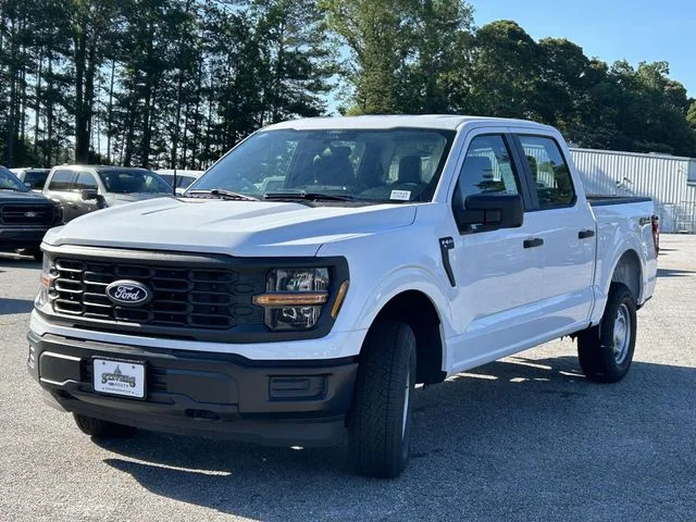 New 2026 Oxford White Ford XL image 5