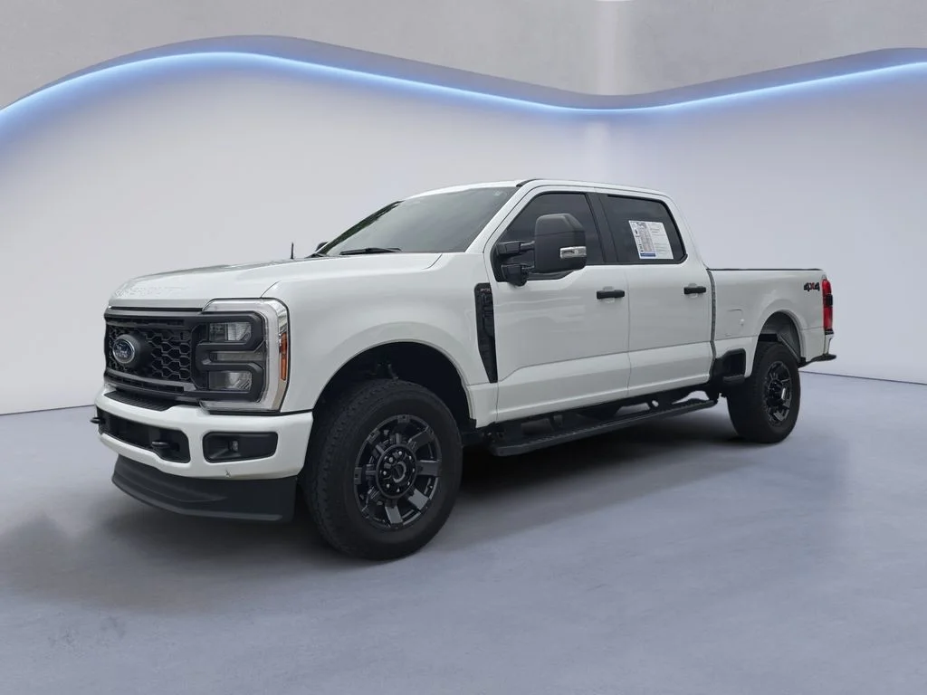 2024 Ford F-250 XL 4x4 Crew Cab 6-3/4' Box's photo