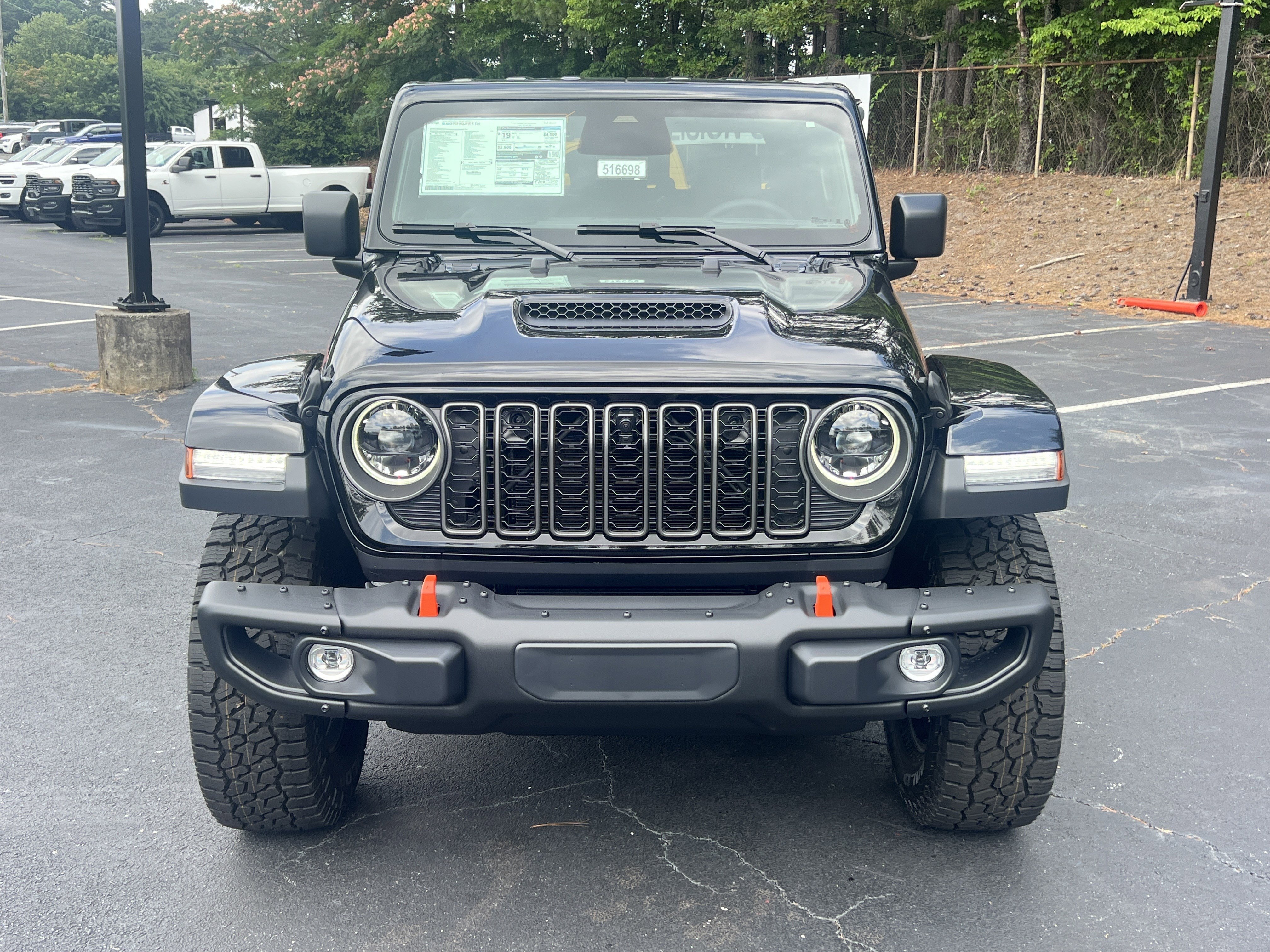 New 2026 Black Clear-Coat Exterior Paint Jeep Mojave X image 2