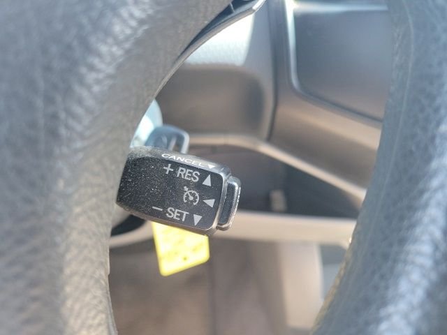 Used 2011 Silver Toyota Base image 6