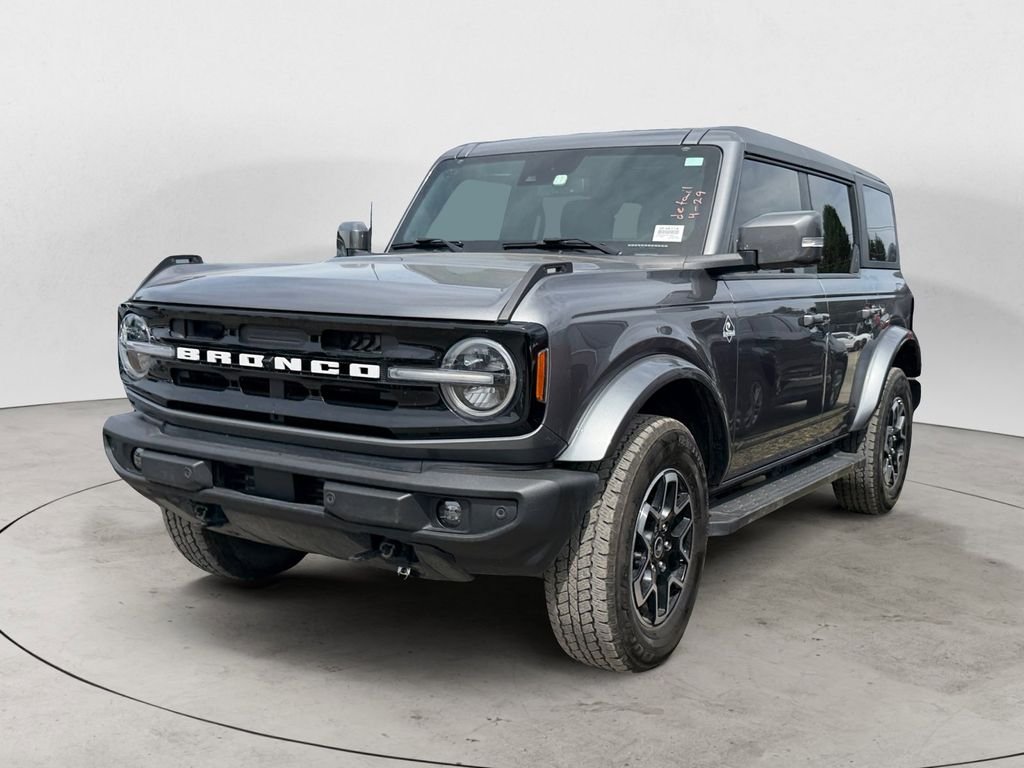 2024 Ford Bronco Outer Banks 4x4's photo