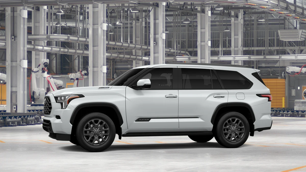 New 2026 Wind Chill Pearl Toyota Platinum image 3