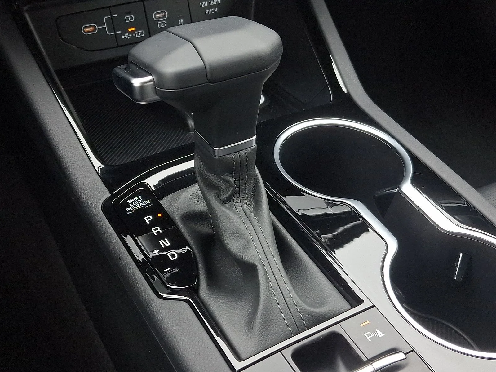 New 2026 White Kia GT-Line image 13