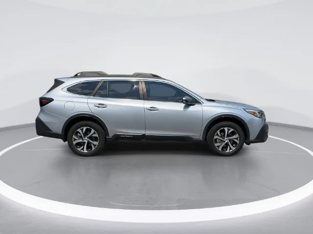 Used 2022 Silver Subaru Limited image 8