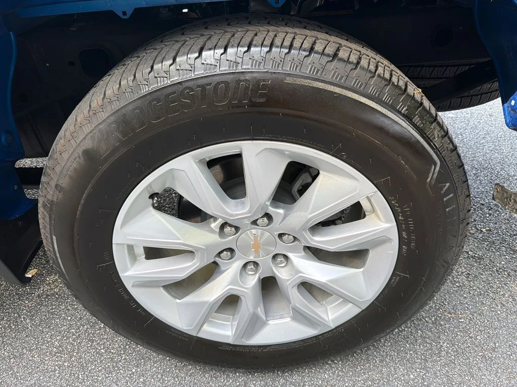 Used 2025 Blue Chevrolet Custom image 19