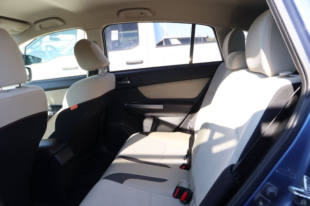 Used 2016 Blue Subaru 2.0i Premium image 30