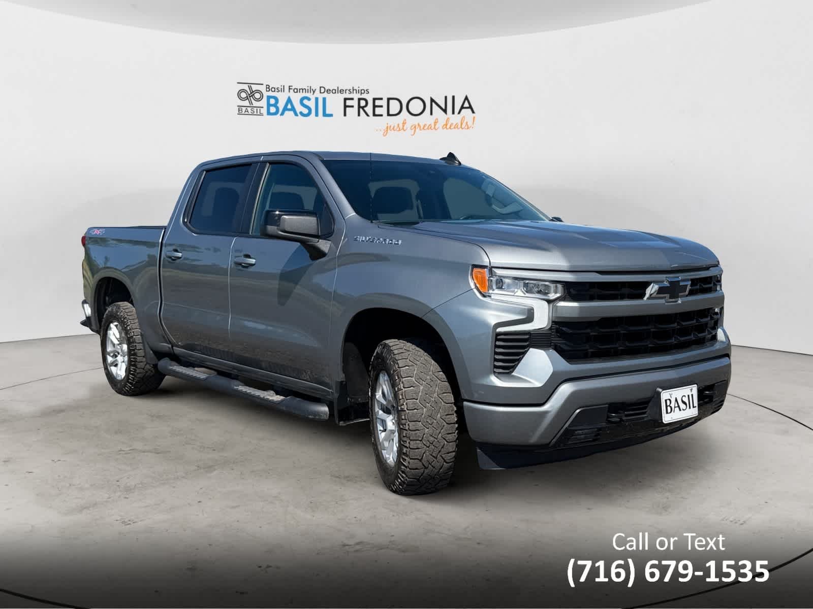 Used 2025 Sterling Gray Metallic Chevrolet RST image 11