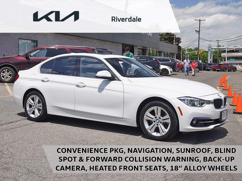 2018 BMW 3 Series 330i xDrive Sedan's photo