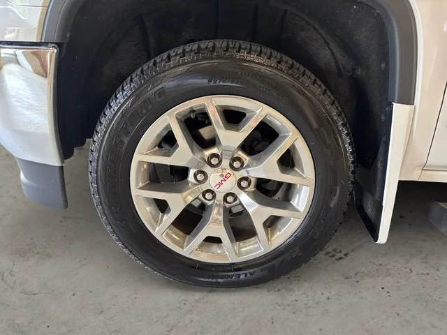 Used 2018 Summit White GMC SLT image 15