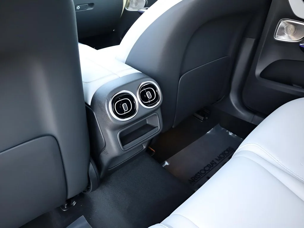 2026 Mercedes-Benz GLC Base - Photo 24