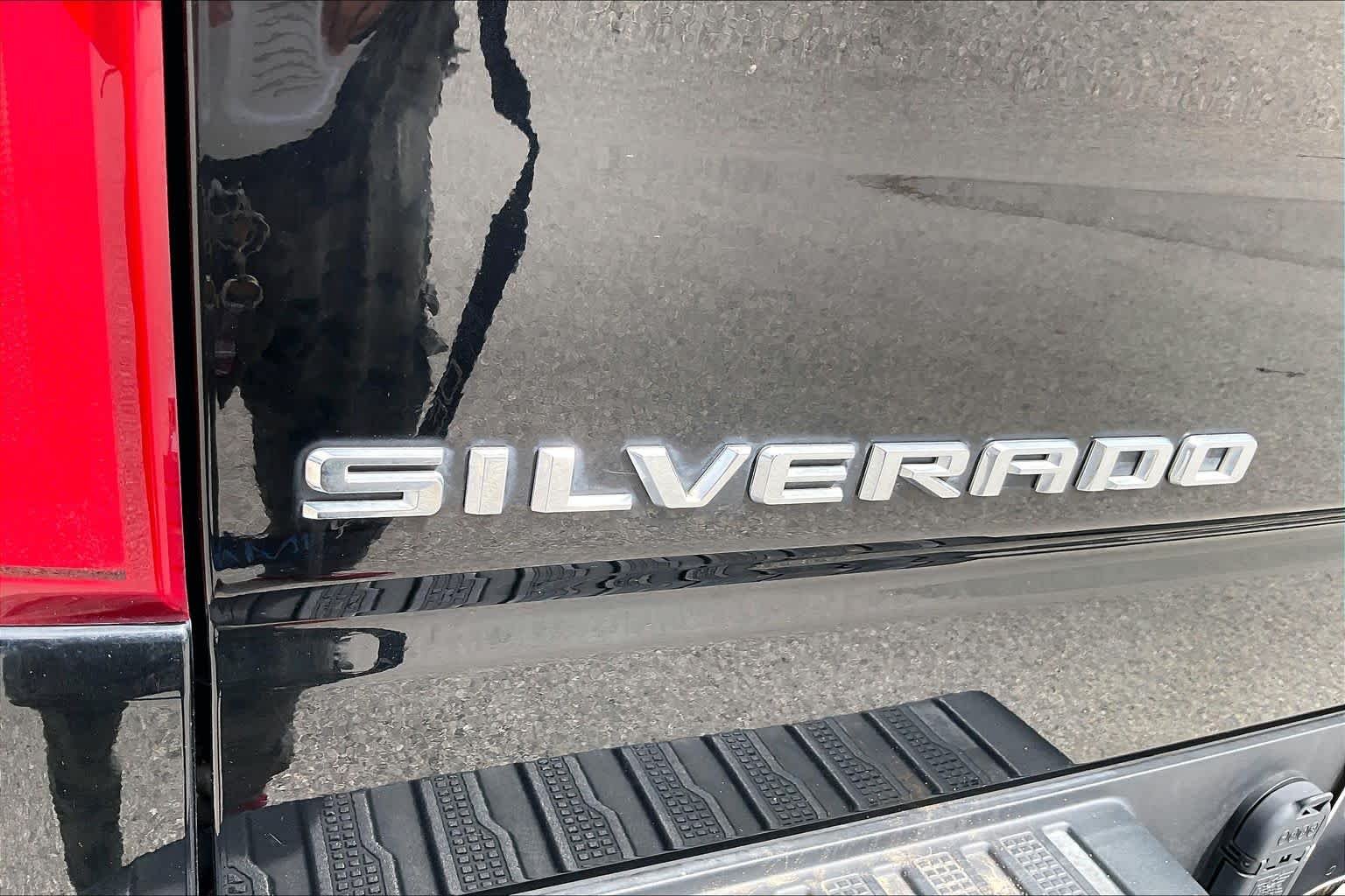 Used 2020 Black Chevrolet LTZ image 16