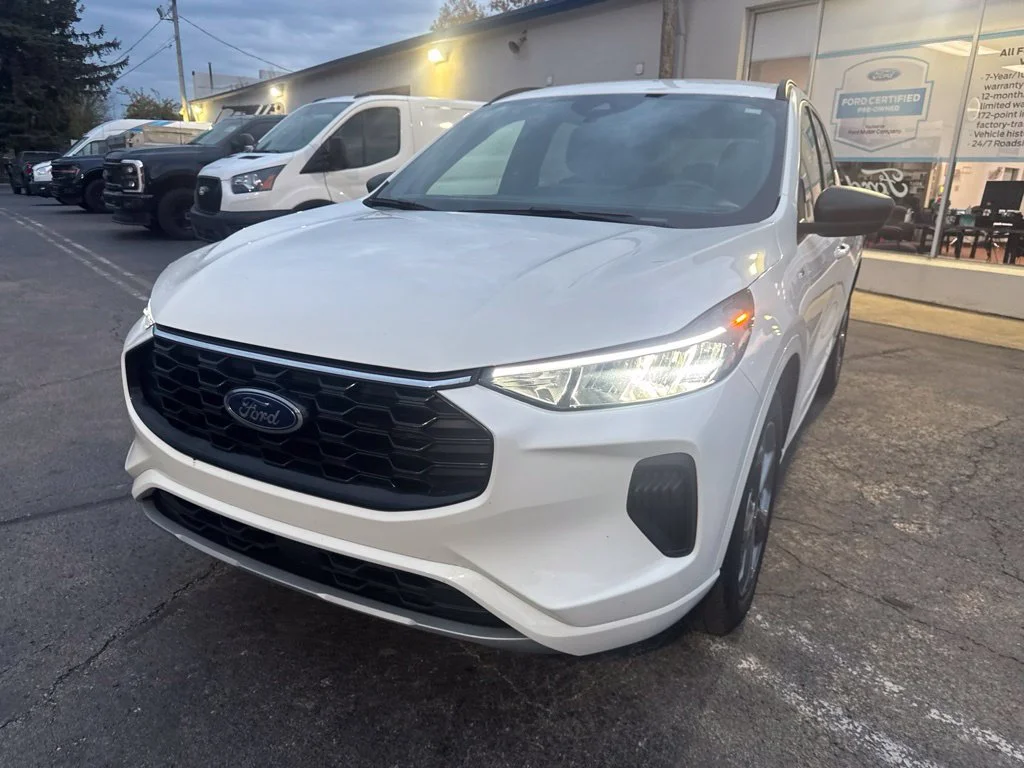 Used 2024 White Metallic Ford ST-Line image 51