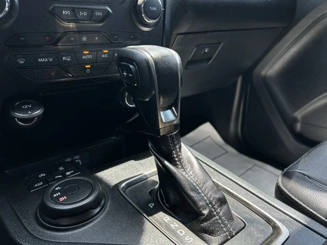 Used 2019 Magnetic Ford Lariat image 42