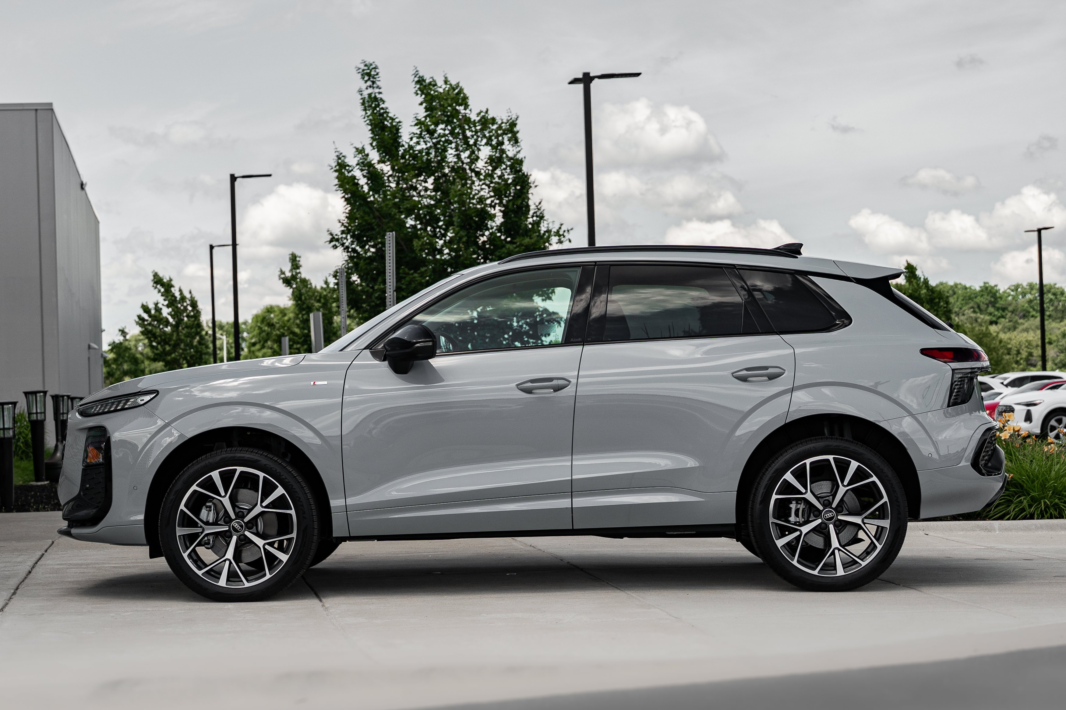 New 2026 Arrow Audi S line image 6